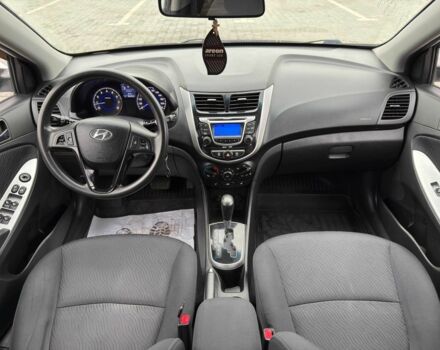 Білий Хендай Акцент, об'ємом двигуна 1.4 л та пробігом 82 тис. км за 9900 $, фото 8 на Automoto.ua