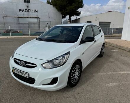 Белый Хендай Акцент, объемом двигателя 1.4 л и пробегом 105 тыс. км за 7200 $, фото 3 на Automoto.ua