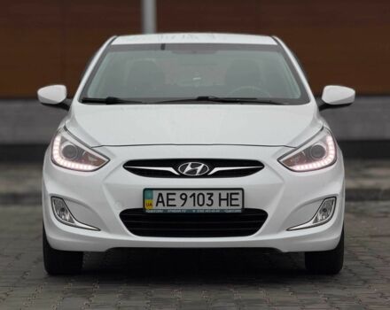 Білий Хендай Акцент, об'ємом двигуна 1.4 л та пробігом 82 тис. км за 9900 $, фото 1 на Automoto.ua