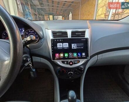 Білий Хендай Акцент, об'ємом двигуна 1.59 л та пробігом 181 тис. км за 7800 $, фото 7 на Automoto.ua