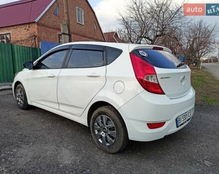 Білий Хендай Акцент, об'ємом двигуна 1.59 л та пробігом 181 тис. км за 7800 $, фото 4 на Automoto.ua
