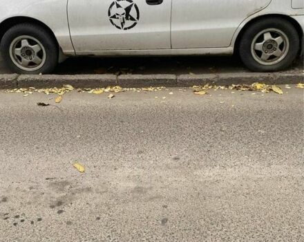 Белый Хендай Акцент, объемом двигателя 1.5 л и пробегом 100 тыс. км за 2200 $, фото 2 на Automoto.ua