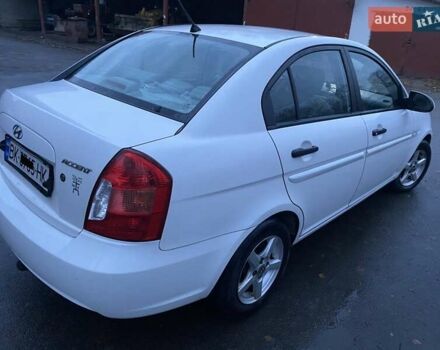Білий Хендай Акцент, об'ємом двигуна 1.4 л та пробігом 213 тис. км за 4900 $, фото 2 на Automoto.ua