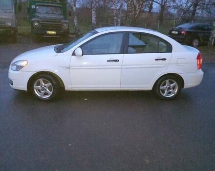 Білий Хендай Акцент, об'ємом двигуна 1.4 л та пробігом 213 тис. км за 4900 $, фото 1 на Automoto.ua