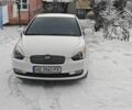 Білий Хендай Акцент, об'ємом двигуна 1.4 л та пробігом 200 тис. км за 5000 $, фото 1 на Automoto.ua