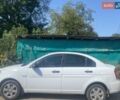 Белый Хендай Акцент, объемом двигателя 1.4 л и пробегом 390 тыс. км за 4500 $, фото 7 на Automoto.ua