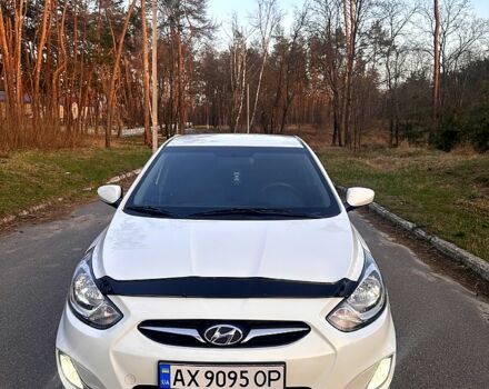 Белый Хендай Акцент, объемом двигателя 1.6 л и пробегом 250 тыс. км за 6300 $, фото 1 на Automoto.ua