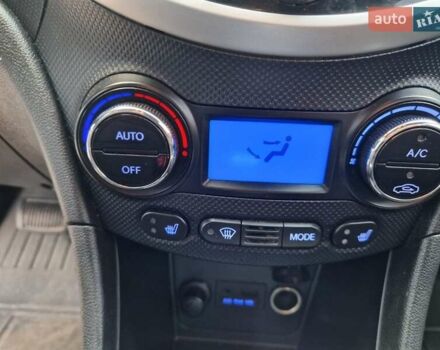 Белый Хендай Акцент, объемом двигателя 1.59 л и пробегом 197 тыс. км за 8800 $, фото 15 на Automoto.ua