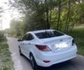 Белый Хендай Акцент, объемом двигателя 1.4 л и пробегом 200 тыс. км за 5850 $, фото 1 на Automoto.ua