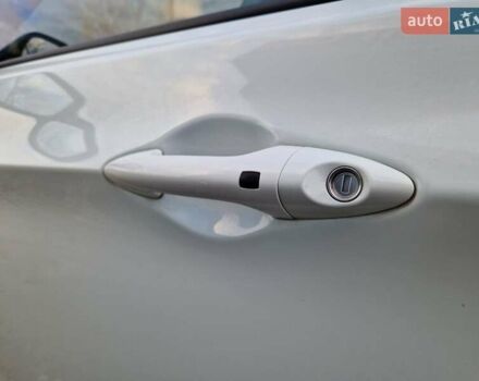 Белый Хендай Акцент, объемом двигателя 1.59 л и пробегом 197 тыс. км за 8800 $, фото 9 на Automoto.ua