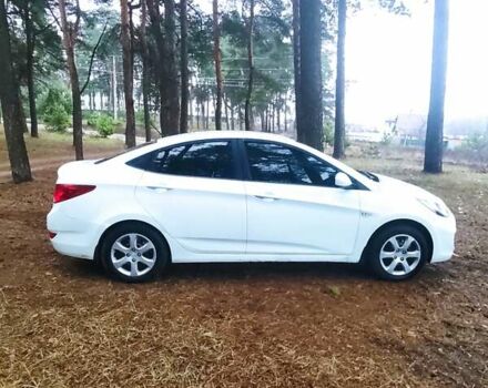 Белый Хендай Акцент, объемом двигателя 1.4 л и пробегом 227 тыс. км за 6200 $, фото 1 на Automoto.ua