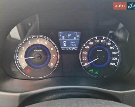 Белый Хендай Акцент, объемом двигателя 1.59 л и пробегом 197 тыс. км за 8800 $, фото 12 на Automoto.ua