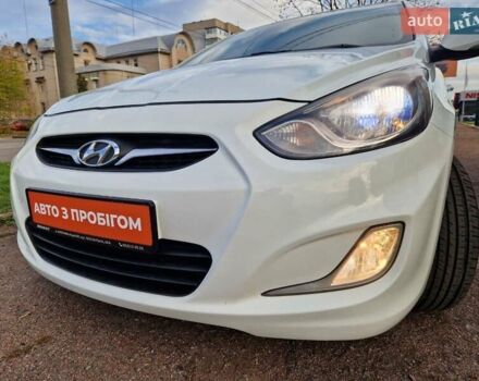 Белый Хендай Акцент, объемом двигателя 1.59 л и пробегом 197 тыс. км за 8800 $, фото 18 на Automoto.ua