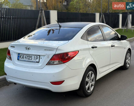 Хендай Акцент 2011 в Белой Церкве на Automoto.ua Белый Хендай Акцент, объемом двигателя 1.4 л и пробегом 143 тыс. км за 7600 $, фото 6 на Automoto.ua