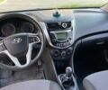 Белый Хендай Акцент, объемом двигателя 1.4 л и пробегом 200 тыс. км за 5850 $, фото 4 на Automoto.ua