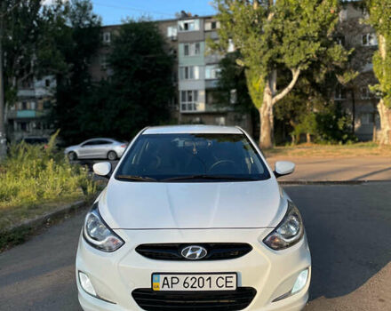 Хендай Акцент 2011 у Запоріжжя на Automoto.ua Білий Хендай Акцент, об'ємом двигуна 1.4 л та пробігом 125 тис. км за 9000 $, фото 1 на Automoto.ua