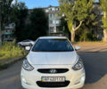 Хендай Акцент 2011 у Запоріжжя на Automoto.ua Білий Хендай Акцент, об'ємом двигуна 1.4 л та пробігом 125 тис. км за 9000 $, фото 1 на Automoto.ua