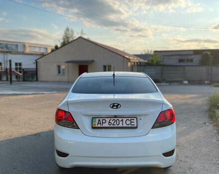 Хендай Акцент 2011 у Запоріжжя на Automoto.ua Білий Хендай Акцент, об'ємом двигуна 1.4 л та пробігом 125 тис. км за 9000 $, фото 4 на Automoto.ua