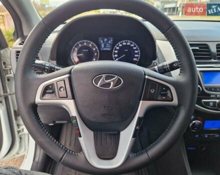 Белый Хендай Акцент, объемом двигателя 1.59 л и пробегом 197 тыс. км за 8800 $, фото 13 на Automoto.ua