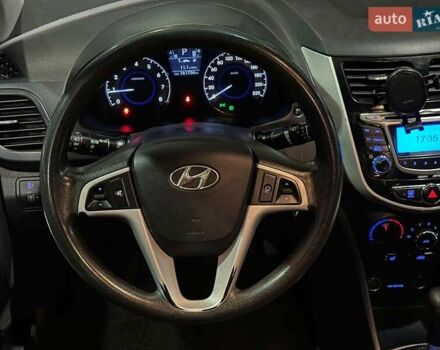 Белый Хендай Акцент, объемом двигателя 1.6 л и пробегом 163 тыс. км за 7990 $, фото 13 на Automoto.ua