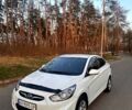 Белый Хендай Акцент, объемом двигателя 1.6 л и пробегом 250 тыс. км за 6300 $, фото 1 на Automoto.ua