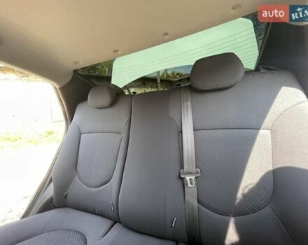 Белый Хендай Акцент, объемом двигателя 1.4 л и пробегом 126 тыс. км за 7750 $, фото 16 на Automoto.ua