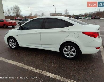 Білий Хендай Акцент, об'ємом двигуна 1.4 л та пробігом 110 тис. км за 7600 $, фото 4 на Automoto.ua