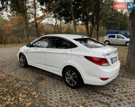 Хендай Акцент 2012 в Харькове на Automoto.ua Белый Хендай Акцент, объемом двигателя 1.59 л и пробегом 145 тыс. км за 8500 $, фото 2 на Automoto.ua