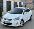 Белый Хендай Акцент, объемом двигателя 1.4 л и пробегом 135 тыс. км за 8700 $, фото 1 на Automoto.ua