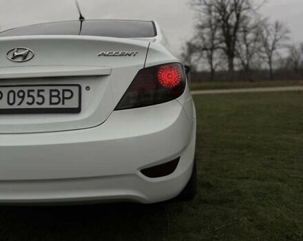 Білий Хендай Акцент, об'ємом двигуна 0 л та пробігом 97 тис. км за 6500 $, фото 5 на Automoto.ua