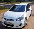 Білий Хендай Акцент, об'ємом двигуна 1.4 л та пробігом 121 тис. км за 7500 $, фото 1 на Automoto.ua