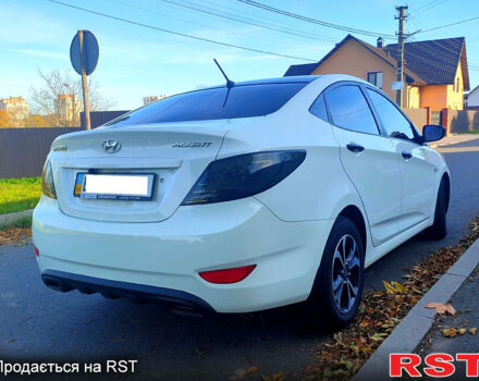 Білий Хендай Акцент, об'ємом двигуна 1.4 л та пробігом 65 тис. км за 8490 $, фото 5 на Automoto.ua