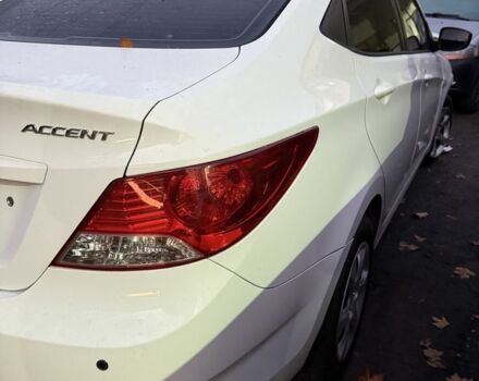Білий Хендай Акцент, об'ємом двигуна 1.4 л та пробігом 83 тис. км за 4500 $, фото 3 на Automoto.ua
