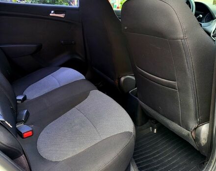 Белый Хендай Акцент, объемом двигателя 1.4 л и пробегом 92 тыс. км за 8500 $, фото 6 на Automoto.ua