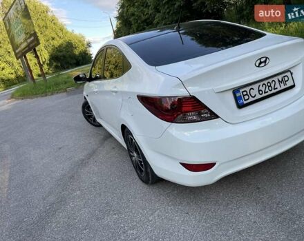 Белый Хендай Акцент, объемом двигателя 1.4 л и пробегом 126 тыс. км за 7750 $, фото 6 на Automoto.ua