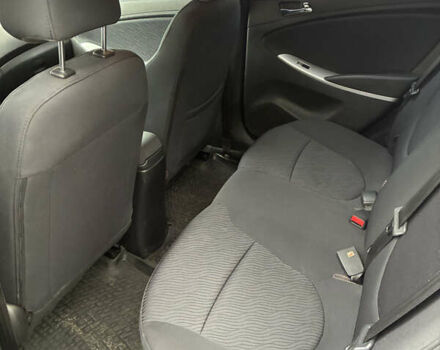 Белый Хендай Акцент, объемом двигателя 1.4 л и пробегом 115 тыс. км за 9499 $, фото 5 на Automoto.ua