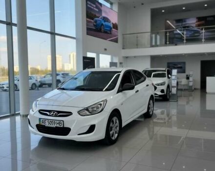 Белый Хендай Акцент, объемом двигателя 1.4 л и пробегом 160 тыс. км за 7500 $, фото 6 на Automoto.ua