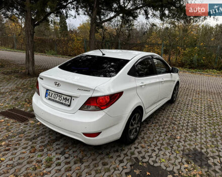 Хендай Акцент 2012 в Харькове на Automoto.ua Белый Хендай Акцент, объемом двигателя 1.59 л и пробегом 145 тыс. км за 8500 $, фото 4 на Automoto.ua