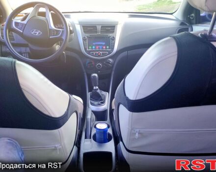 Білий Хендай Акцент, об'ємом двигуна 1.4 л та пробігом 65 тис. км за 8490 $, фото 9 на Automoto.ua