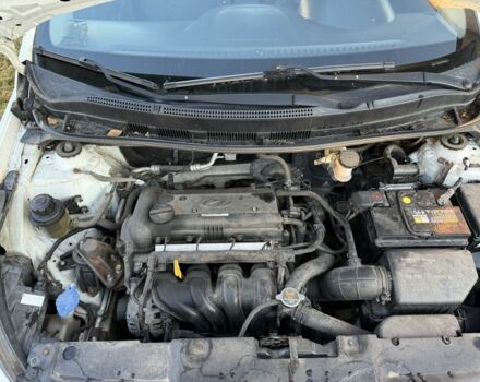 Білий Хендай Акцент, об'ємом двигуна 1.4 л та пробігом 220 тис. км за 5450 $, фото 11 на Automoto.ua