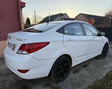 Білий Хендай Акцент, об'ємом двигуна 1.4 л та пробігом 220 тис. км за 5450 $, фото 1 на Automoto.ua