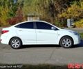 Белый Хендай Акцент, объемом двигателя 1.6 л и пробегом 172 тыс. км за 8500 $, фото 3 на Automoto.ua