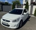 Белый Хендай Акцент, объемом двигателя 1.4 л и пробегом 63 тыс. км за 7698 $, фото 1 на Automoto.ua
