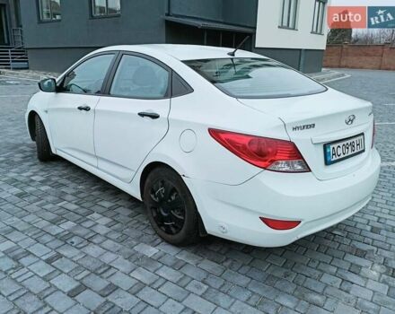 Белый Хендай Акцент, объемом двигателя 1.4 л и пробегом 219 тыс. км за 6300 $, фото 1 на Automoto.ua