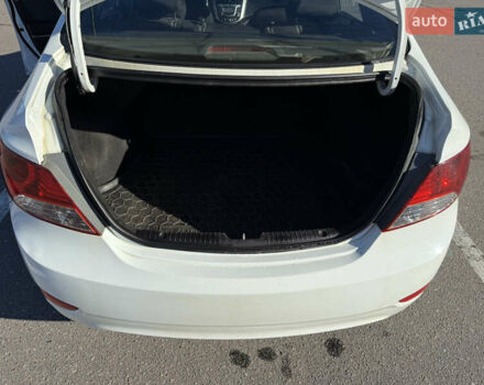 Білий Хендай Акцент, об'ємом двигуна 1.4 л та пробігом 105 тис. км за 8450 $, фото 13 на Automoto.ua