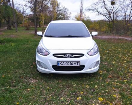 Белый Хендай Акцент, объемом двигателя 1.4 л и пробегом 270 тыс. км за 6500 $, фото 7 на Automoto.ua