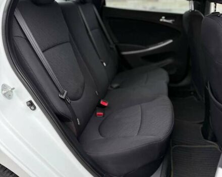 Білий Хендай Акцент, об'ємом двигуна 1.4 л та пробігом 84 тис. км за 9900 $, фото 14 на Automoto.ua