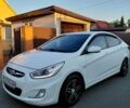 Белый Хендай Акцент, объемом двигателя 1.4 л и пробегом 204 тыс. км за 8000 $, фото 1 на Automoto.ua