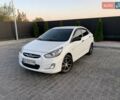 Белый Хендай Акцент, объемом двигателя 1.4 л и пробегом 80 тыс. км за 8800 $, фото 1 на Automoto.ua