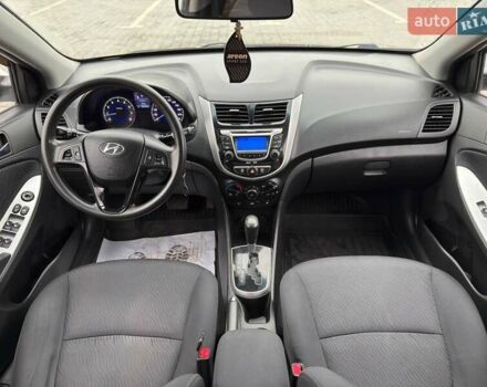 Білий Хендай Акцент, об'ємом двигуна 1.4 л та пробігом 84 тис. км за 9900 $, фото 8 на Automoto.ua